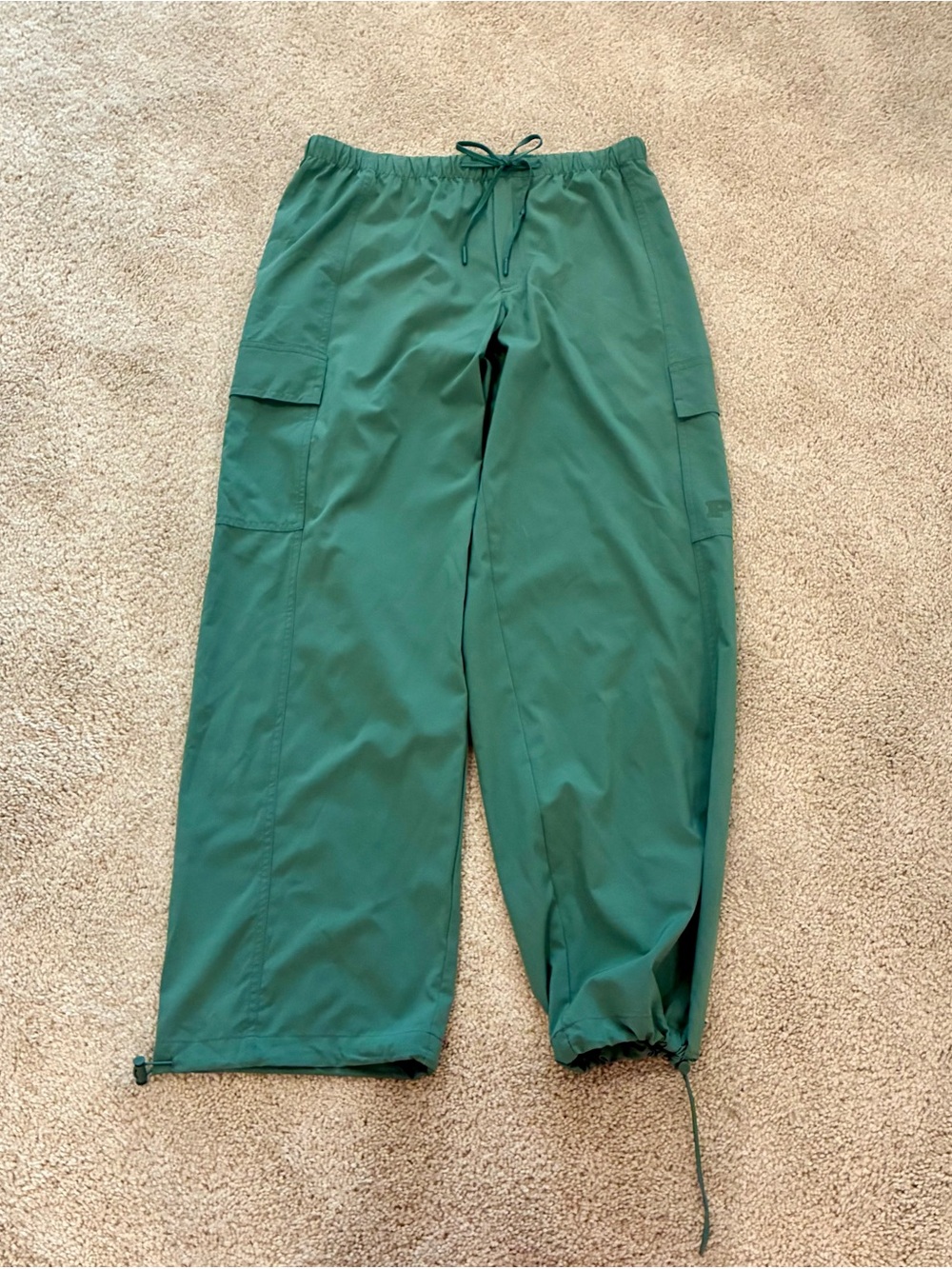PINK Victoria’s Secret Green Cargo Parachute Pants Size Small Adjustable Hem